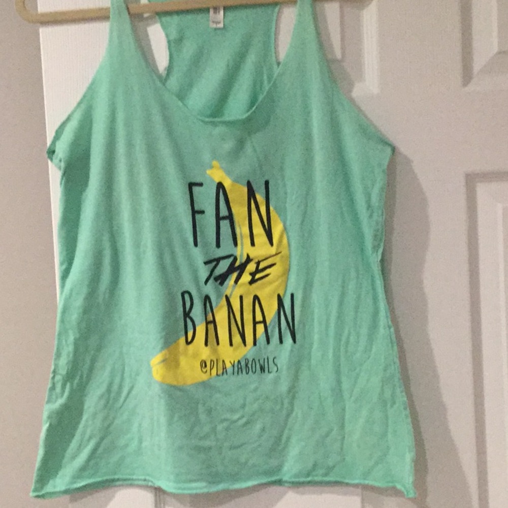 Playa Bowls tank 🌸